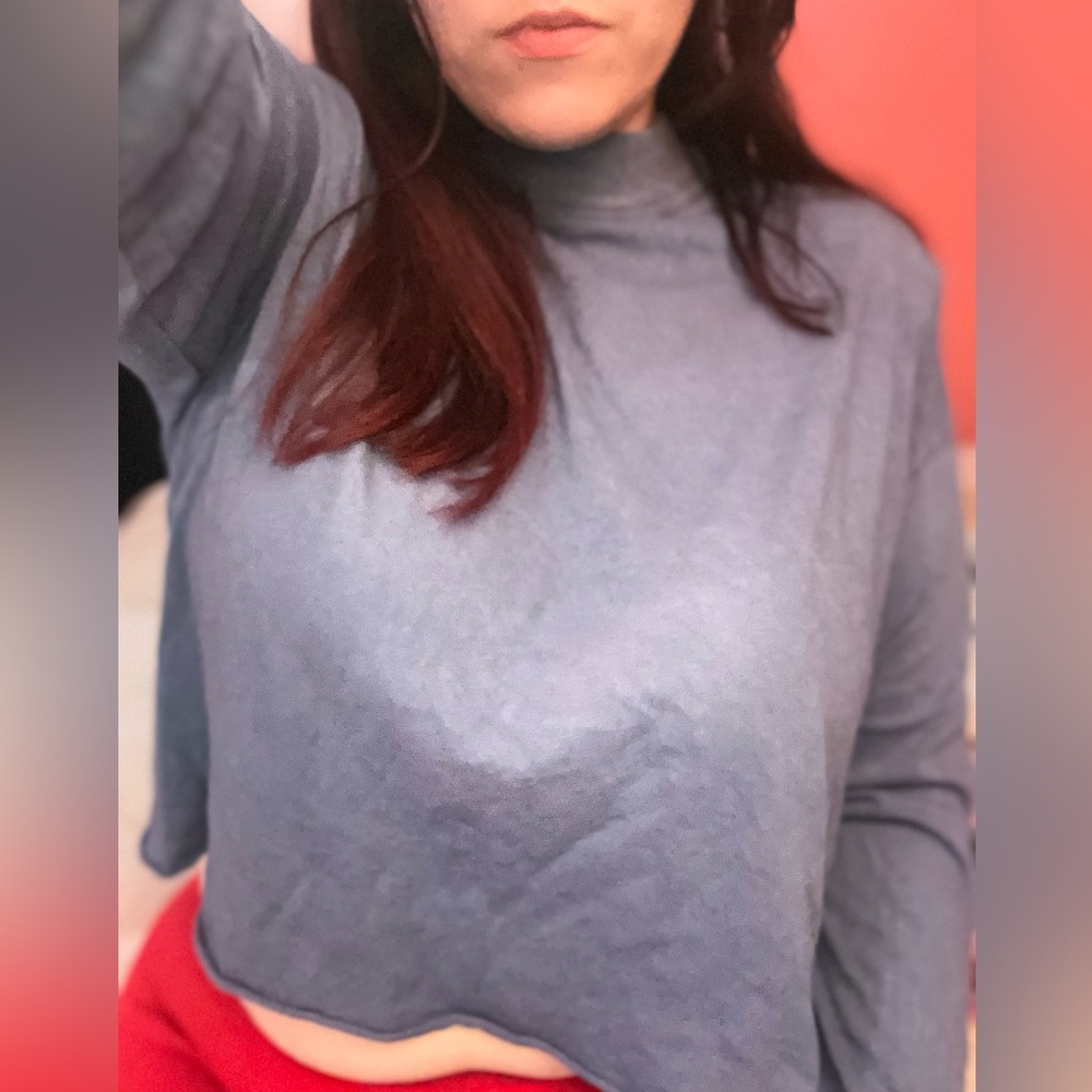 Blue long sleeve aerie shirt !